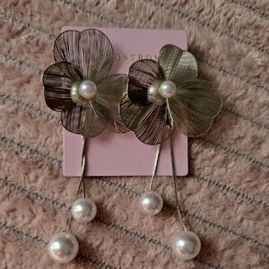 Elegant Silver Floral Pearl Drop Earrings